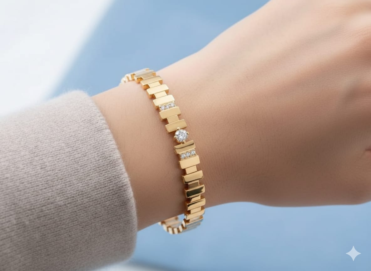 Bracelet chaîne maille rectangulaire doré avec cristaux