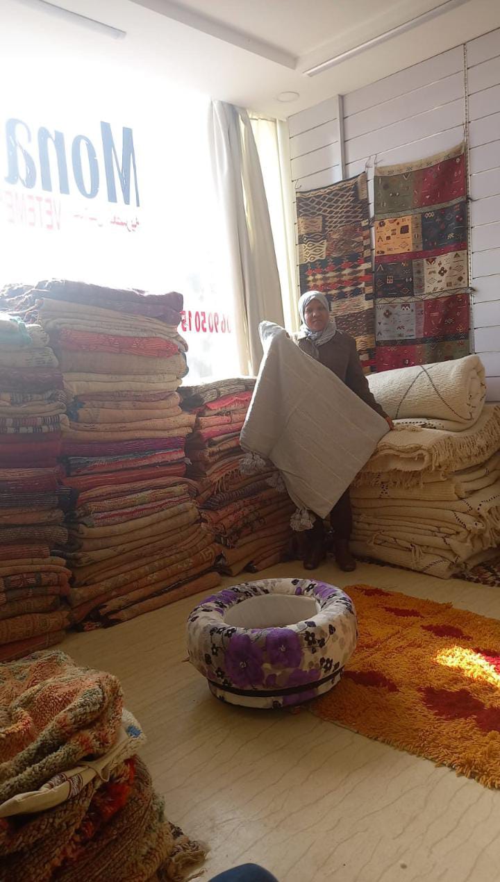 Tapis berbère blanc crème en laine tissé à la main