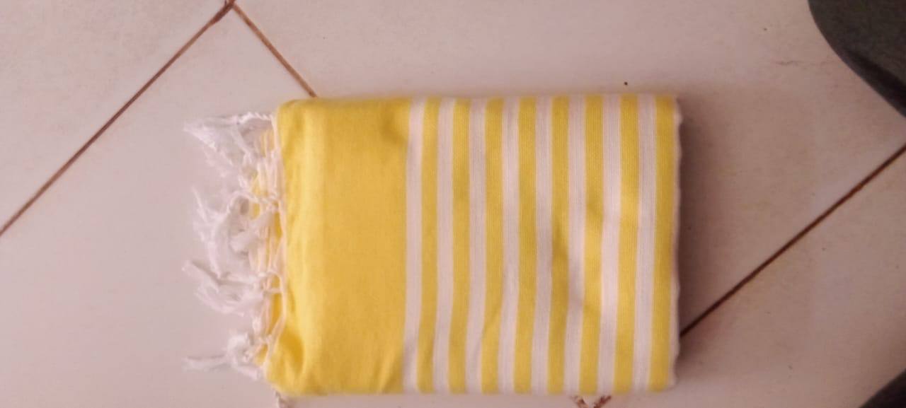 Fouta artisanale rayée jaune et blanc