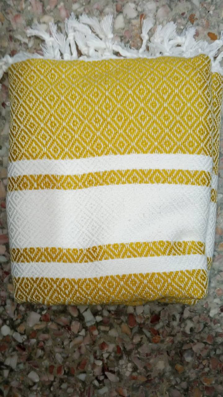 Fouta tissée artisanale jaune moutarde et blanc