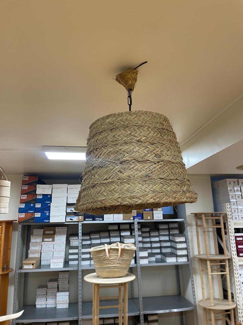 Suspension tressée en fibre naturelle artisanale - Le Basilic