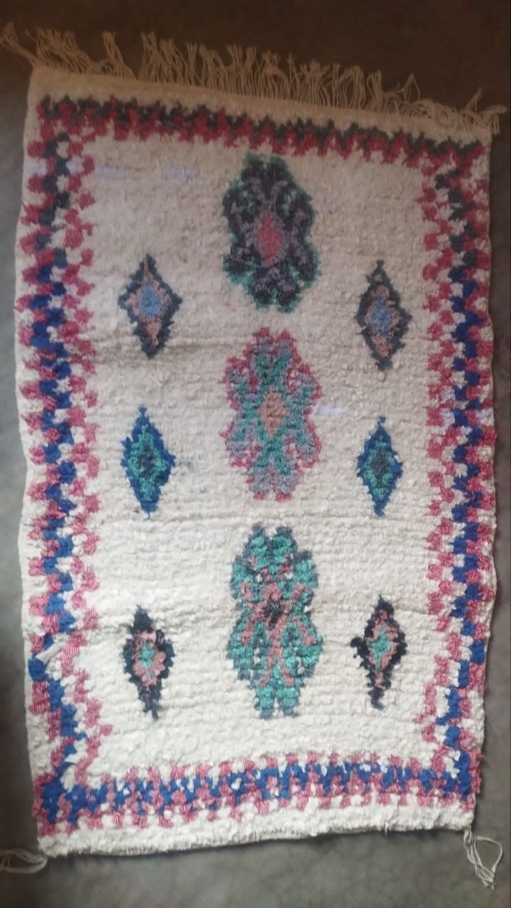 Tapis berbère boucherouite fait main motifs géométriques