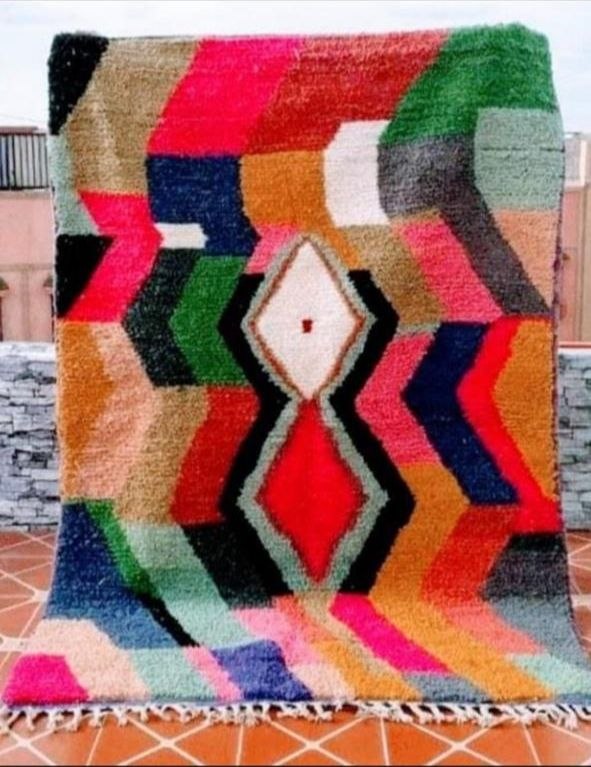 Tapis berbère Boucherouite multicolore motifs géométriques