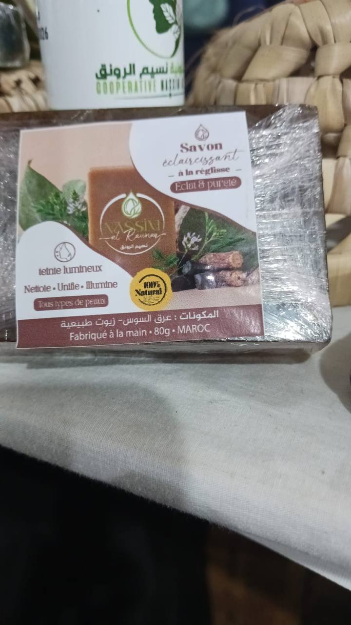 Savon éclaircissant à la réglisse fait main 80g Maroc