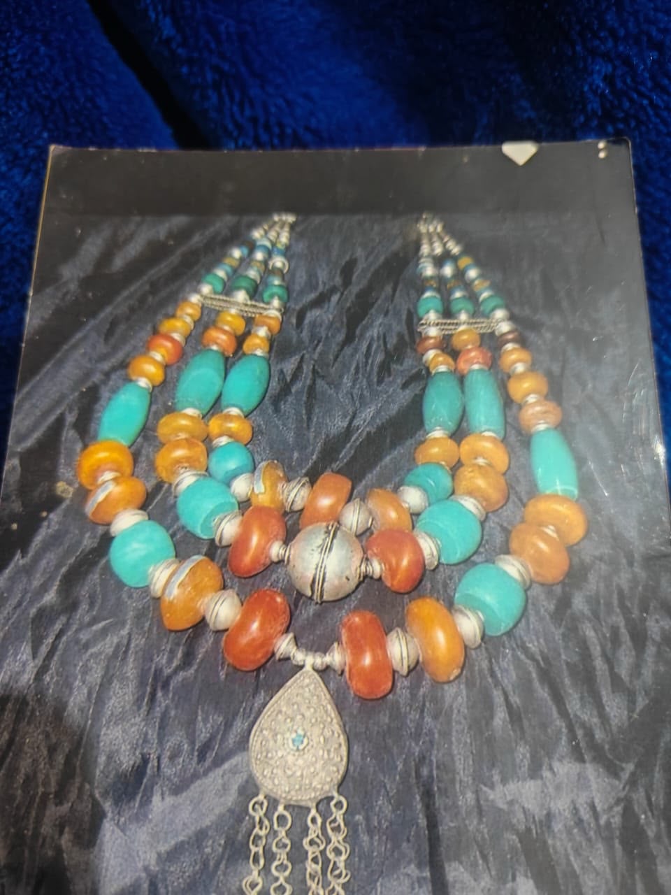 Collier berbère multi-rangs turquoise et ambre, pendentif goutte